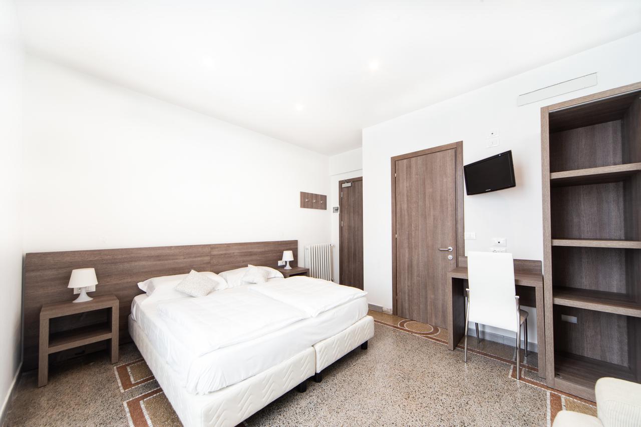 Superior Double Room,664834563:JPEG