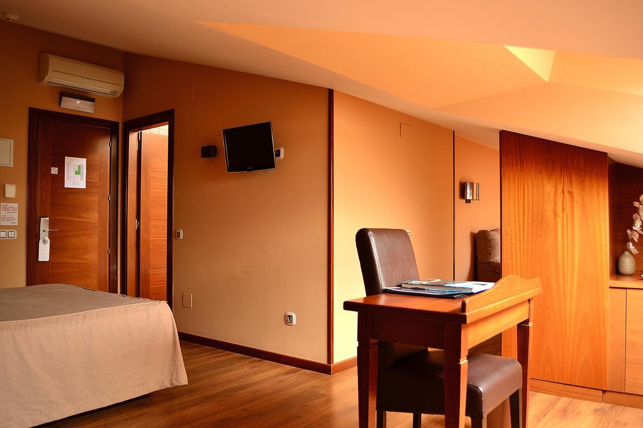 Double Room,665014365:JPEG