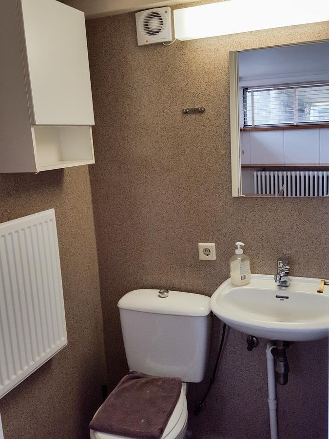 Twin Room Private Bathroom,1583650133:JPEG