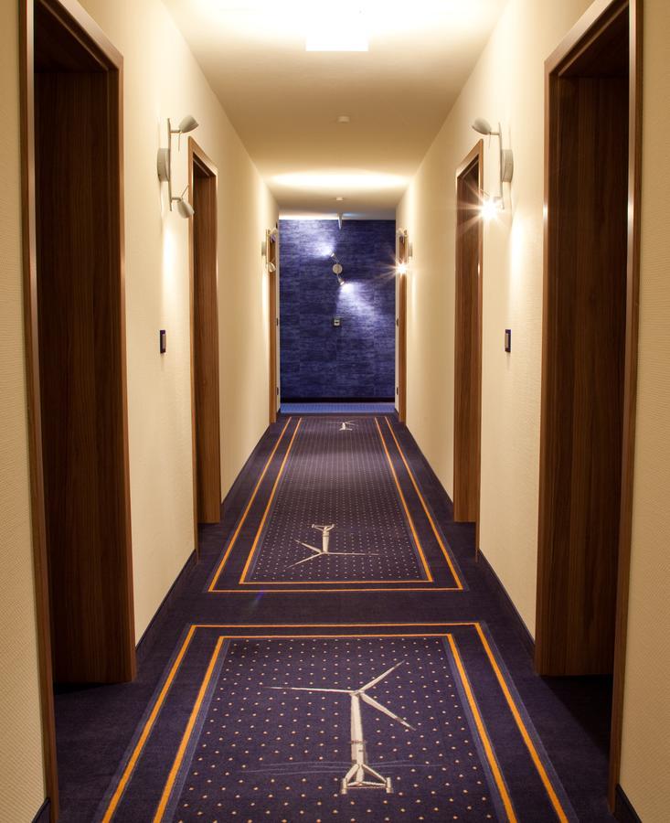 Double Room,665092557:JPEG