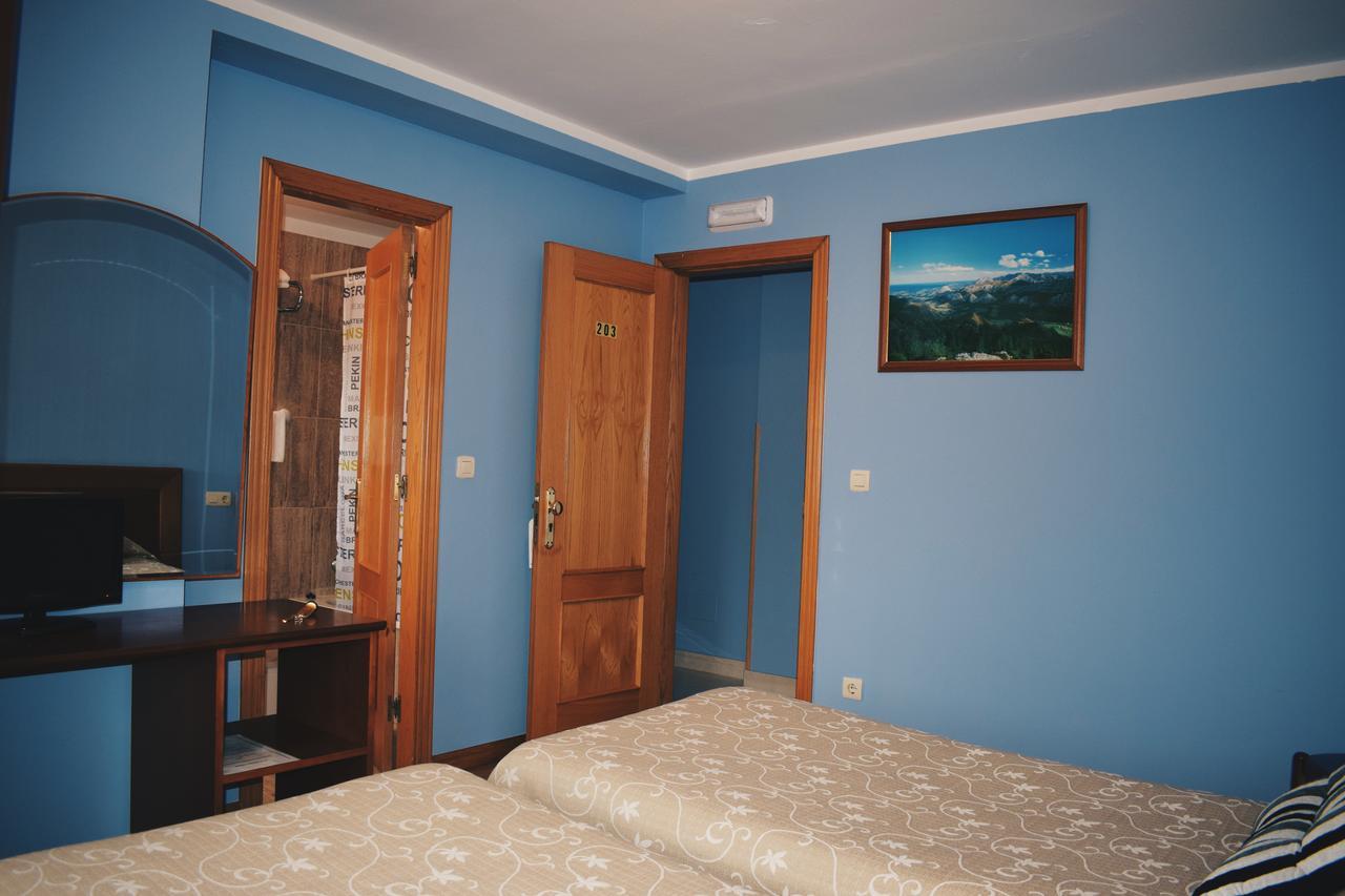 Double or Twin Room Sea View
