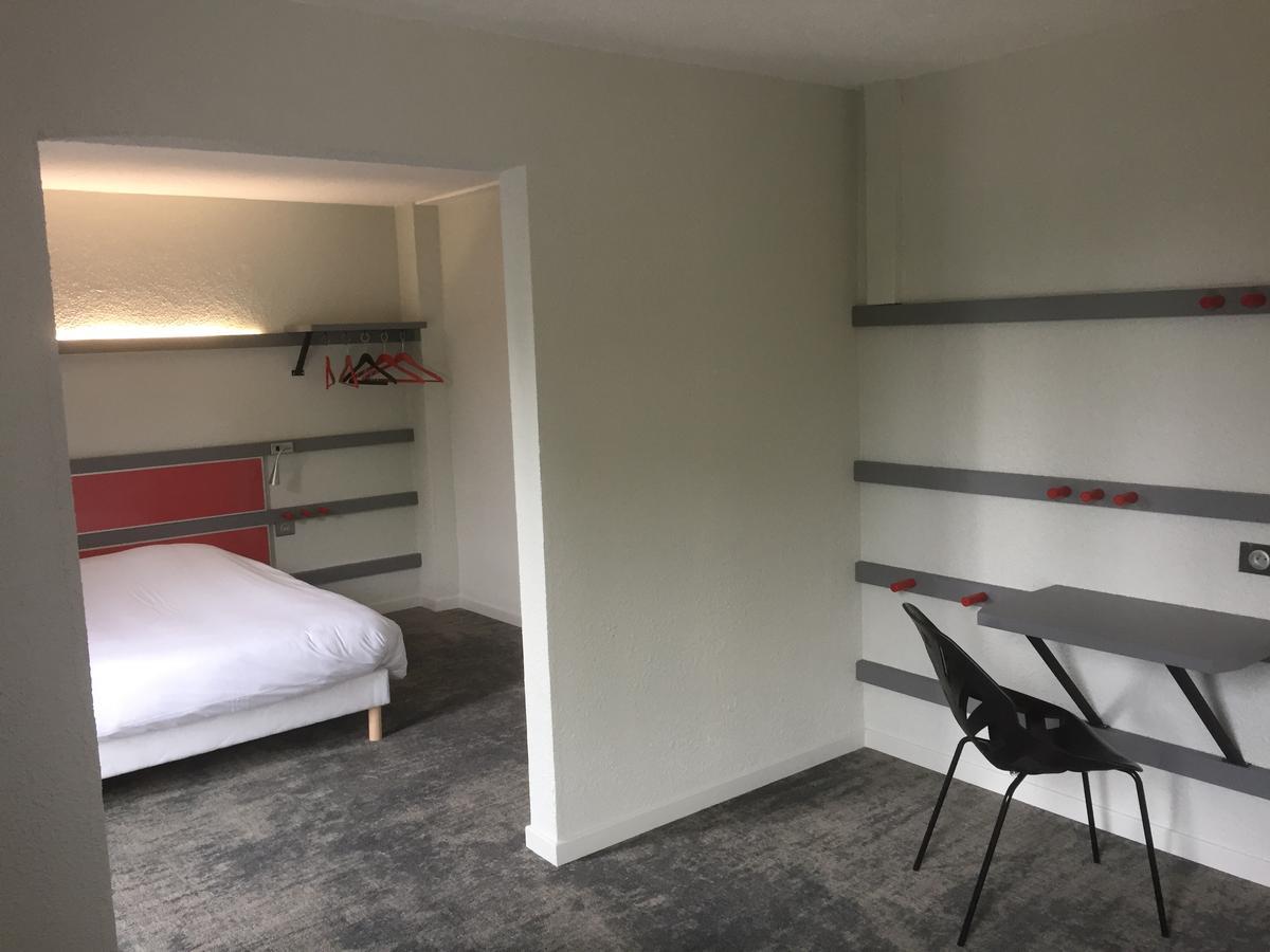 1 Double Bed 1 Single Bed,665189325:JPEG