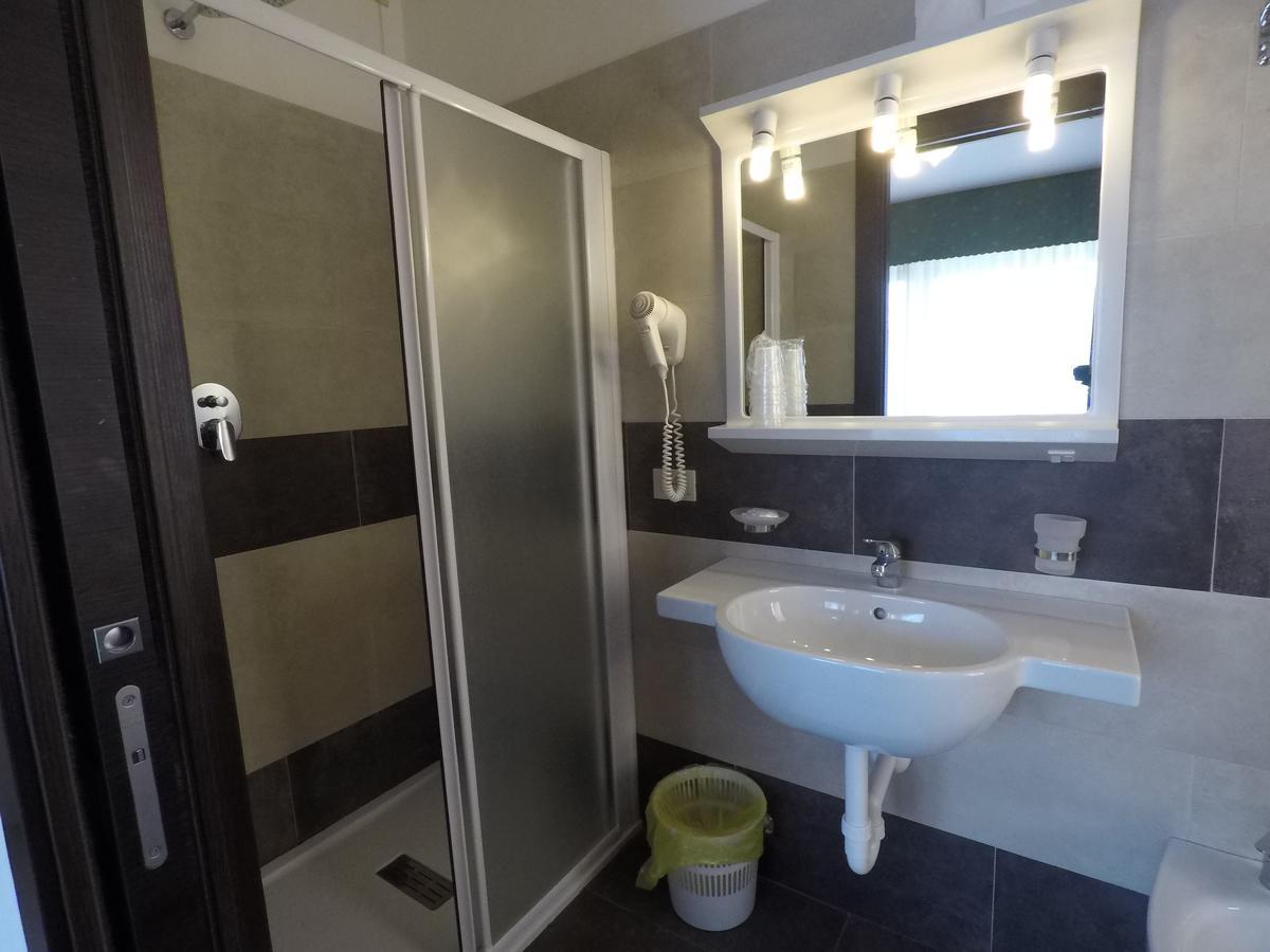 Classic Triple Room,830400713:JPEG