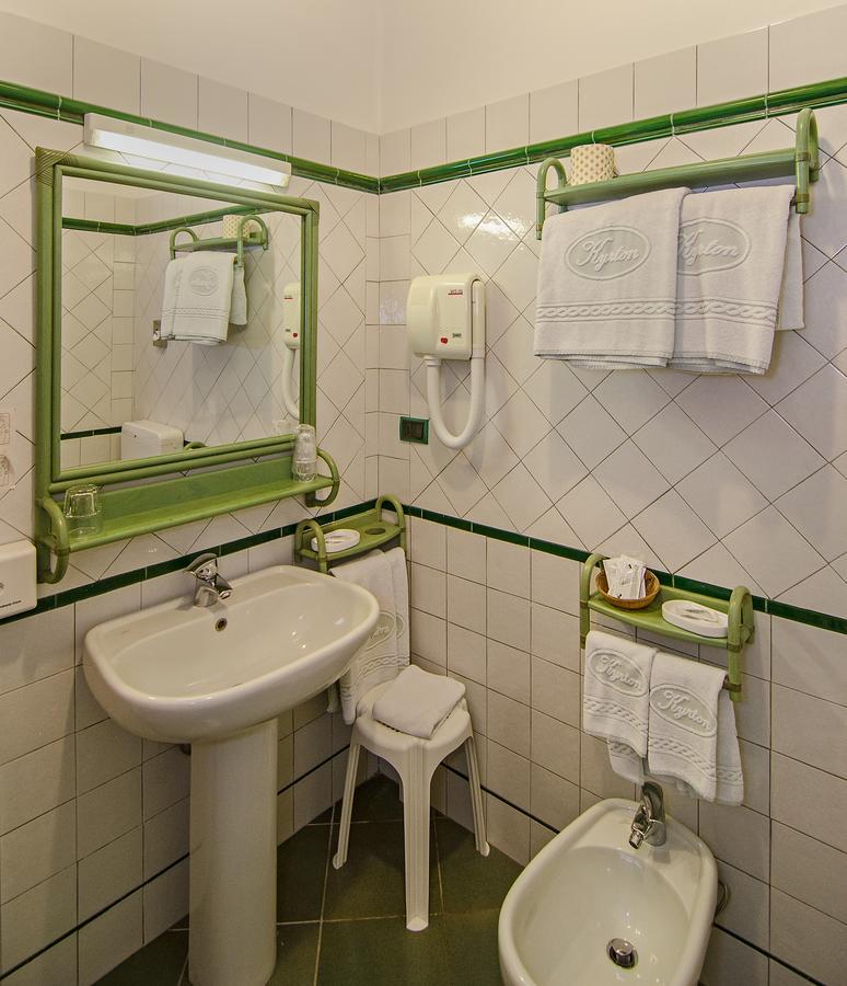 Superior Double or Twin Room with Garden View,694243335:JPEG