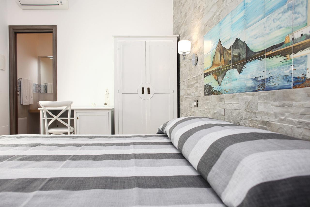 Standard Double Room,665392830:JPEG