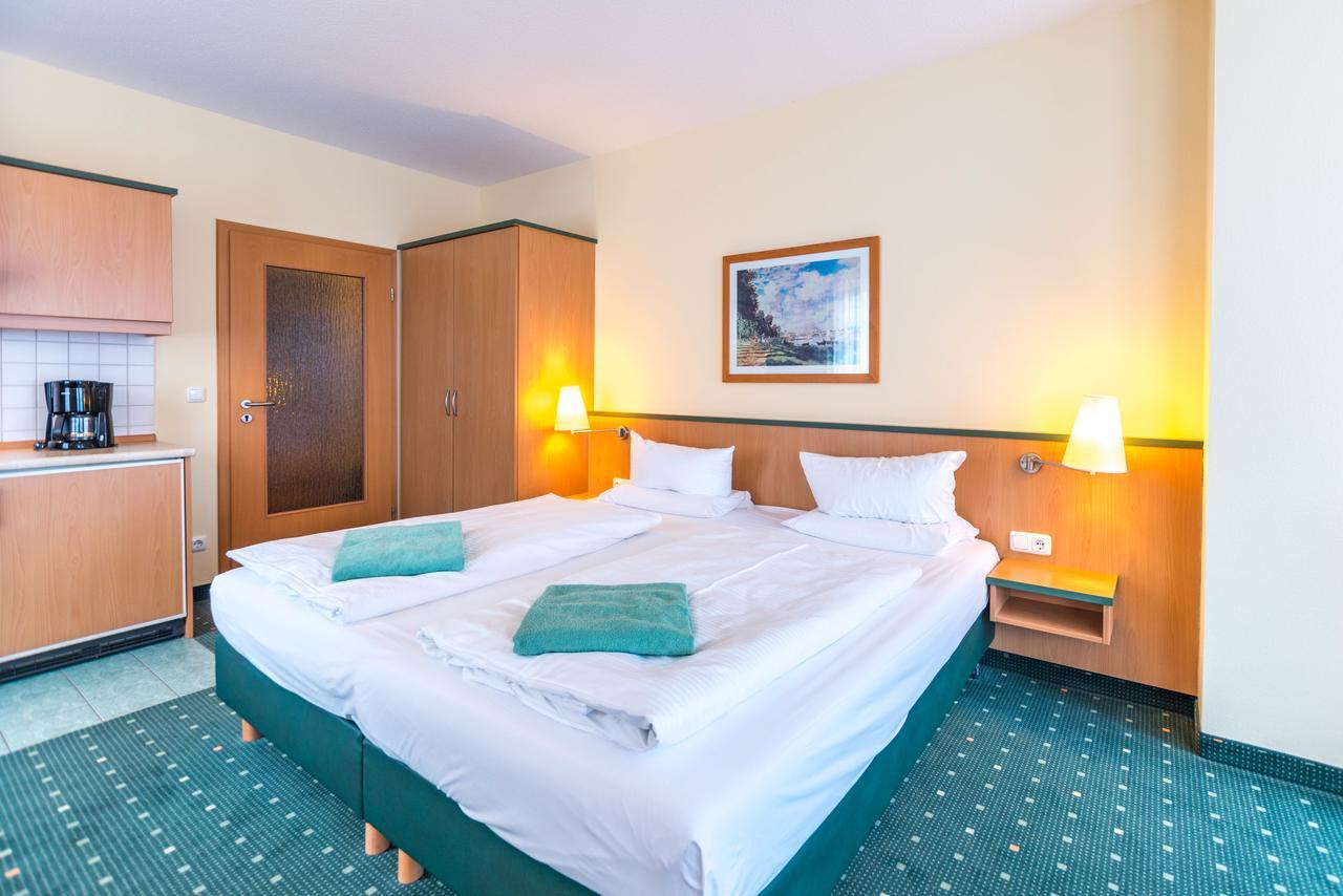 1-Room Apartment Sea Side,665551317:JPEG