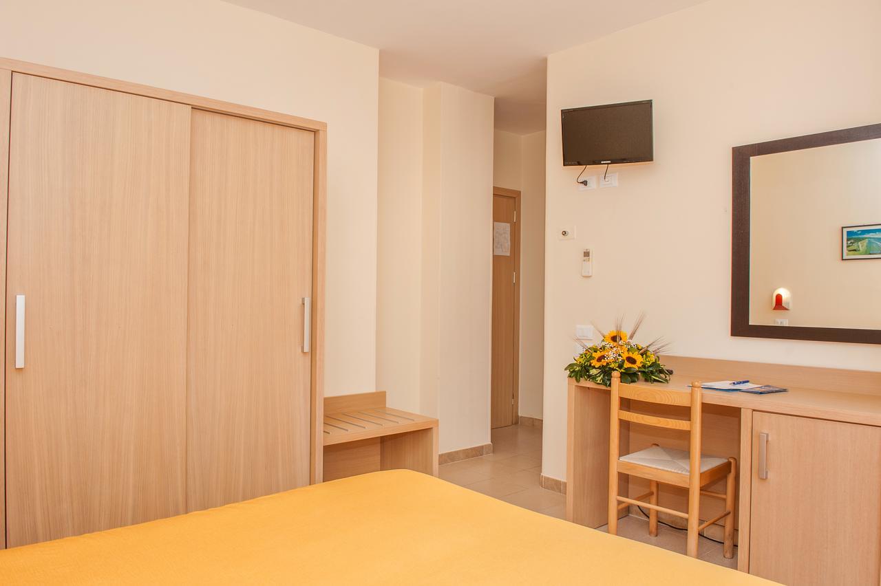 Double or Twin Room,665784954:JPEG