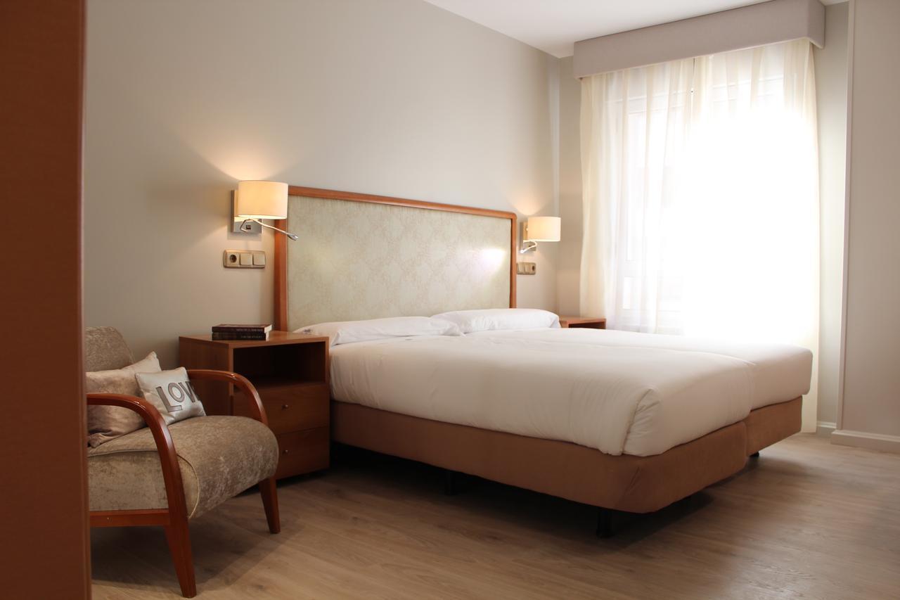 Twin Room,665795175:JPEG