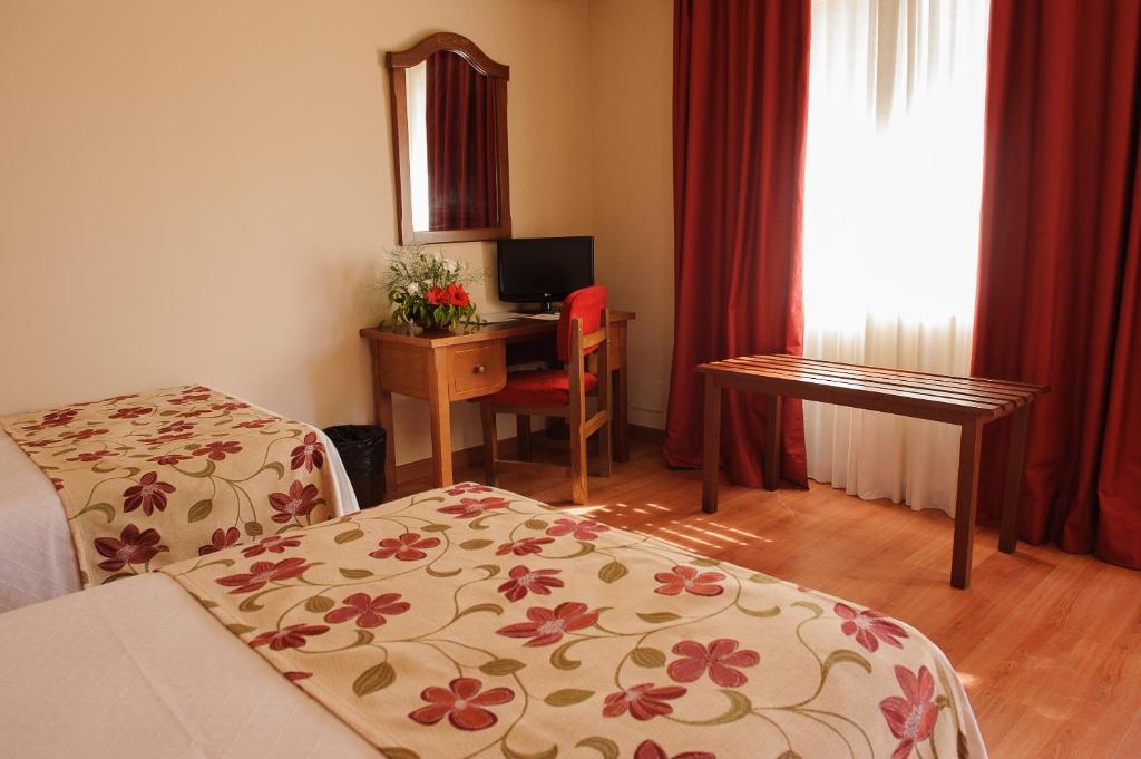 Double or Twin Room,66626893:JPEG