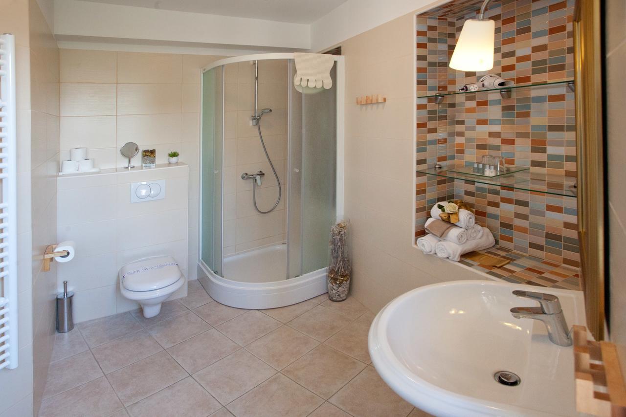 Deluxe Double or Twin Room Garden View