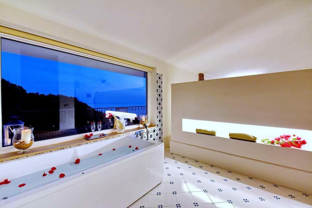 King Suite Spa Bath,666415338:JPEG
