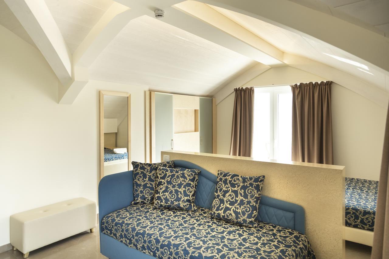 Junior Suite Partial Sea View