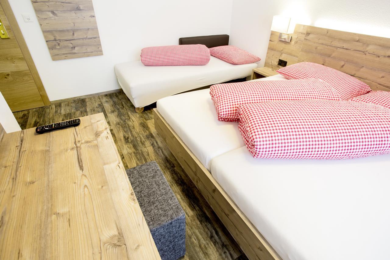 Large Double Room,666515349:JPEG