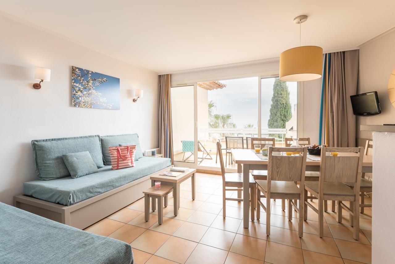 One-Bedroom Apartment with Sleeping Alcove, Air Conditioning and Terrace or Balcony (6 People) - Sea View,666514080:JPEG