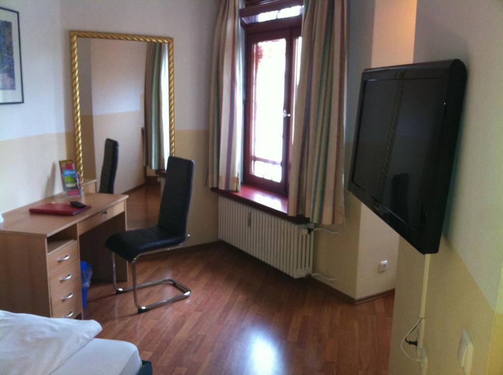 Deluxe Single Room,119011390:JPEG