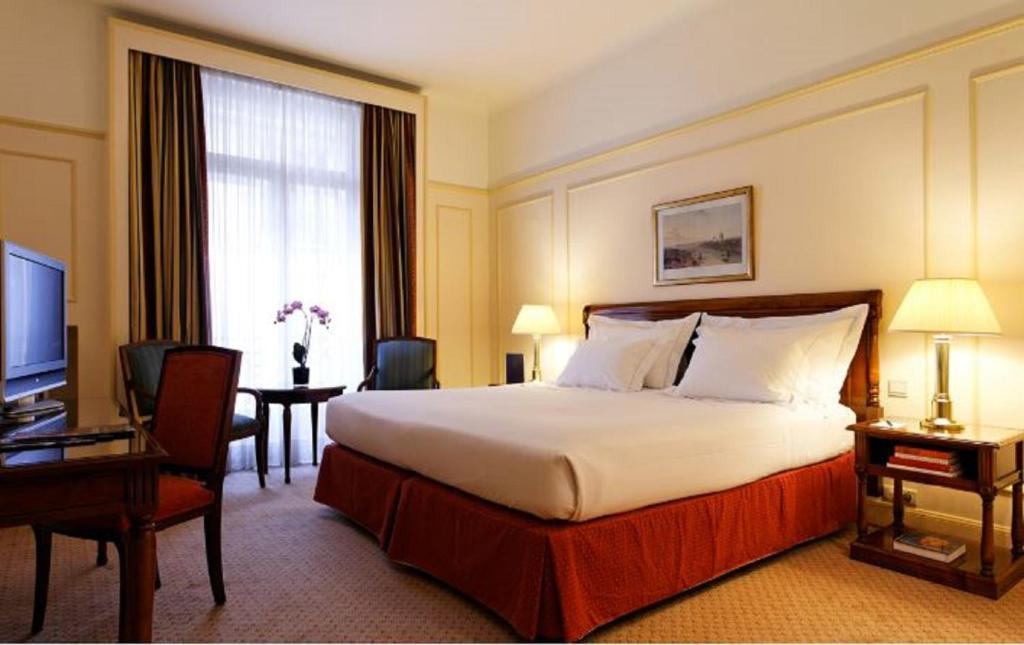 Classic Double or Twin Room,683565579:JPEG