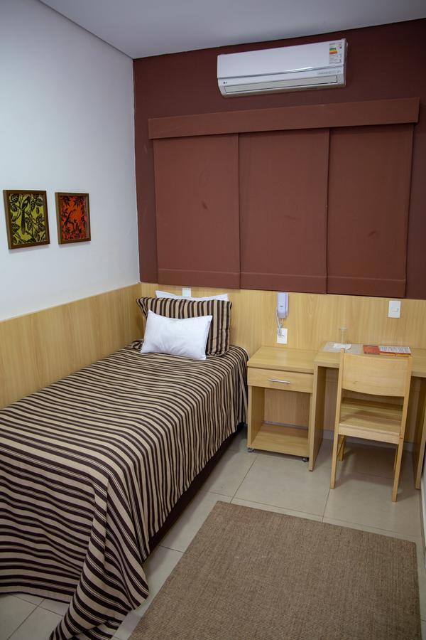 Quarto Individual Econômico