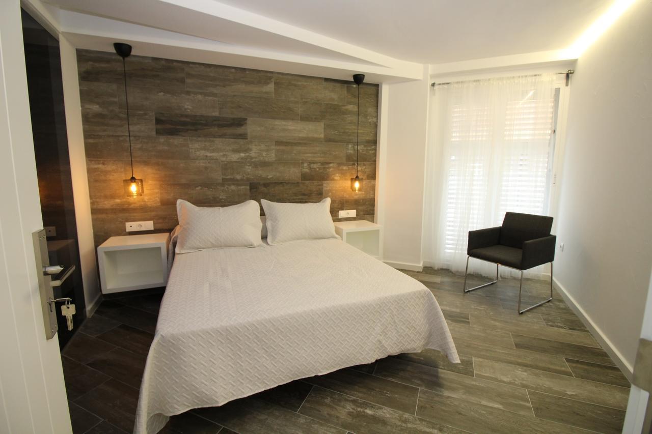 Deluxe Double Room can add extra bed