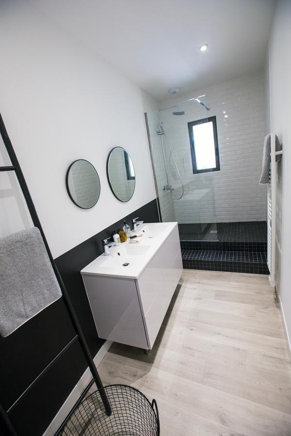 Double Room Private Bathroom,668668989:JPEG