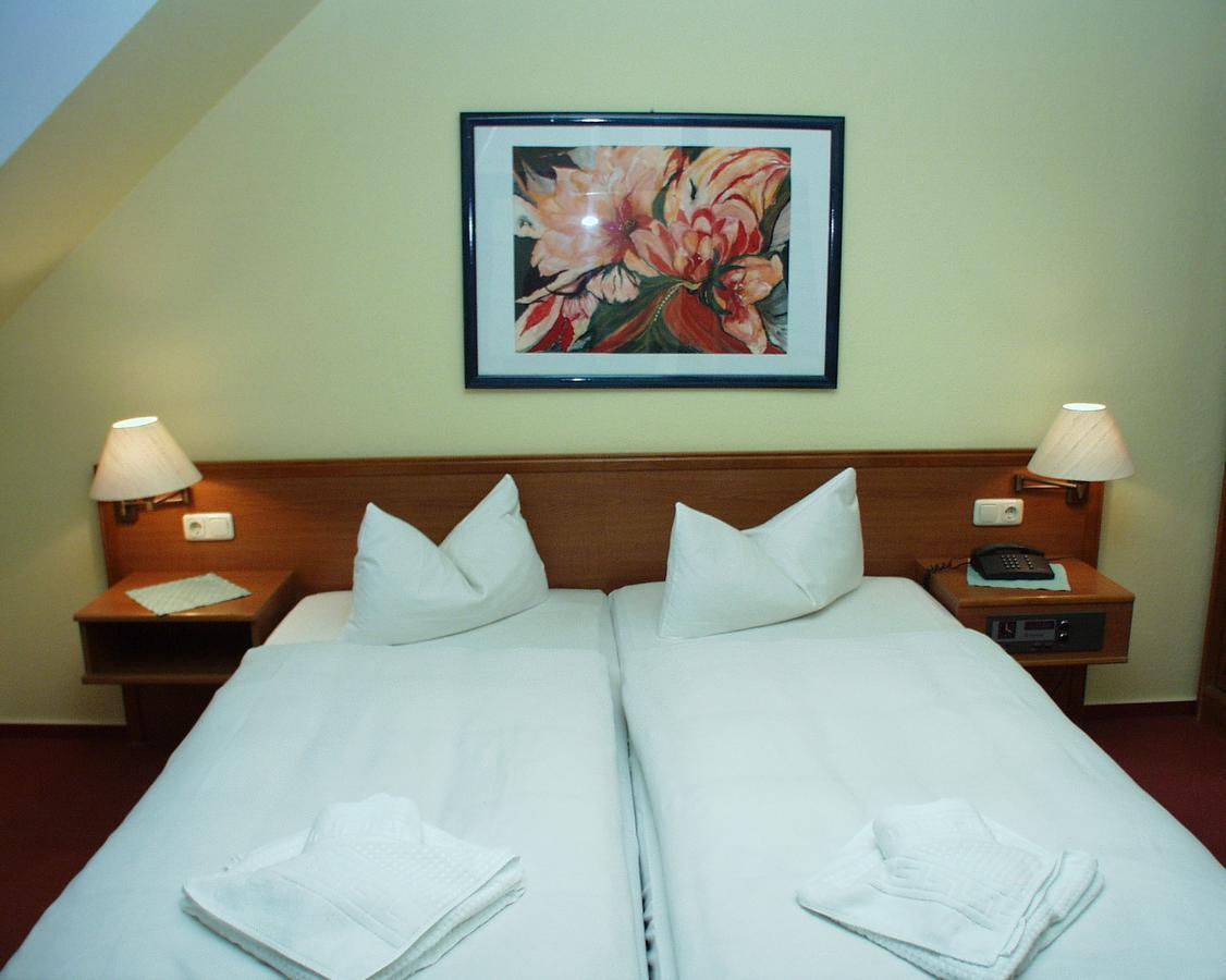 Double Room,668702367:JPEG