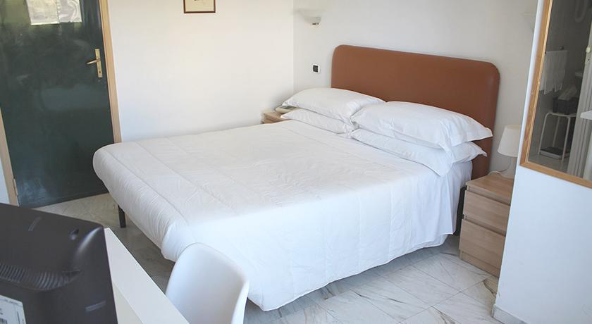 Economy Single Room,668788329:JPEG