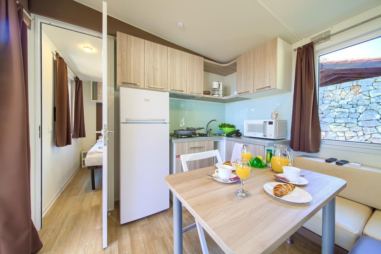 Two-Bedroom Mobile Home Terrace