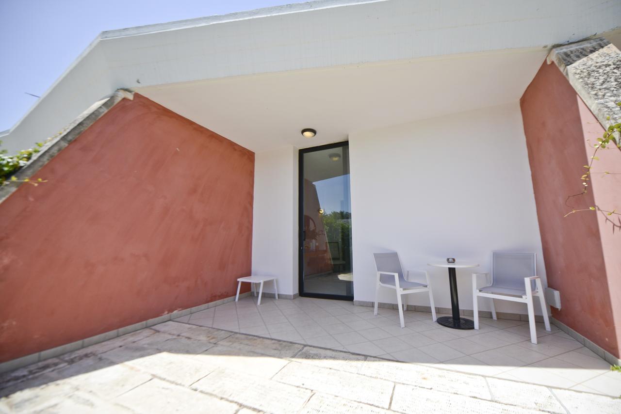 Double or Twin Room with Patio,669517383:JPEG