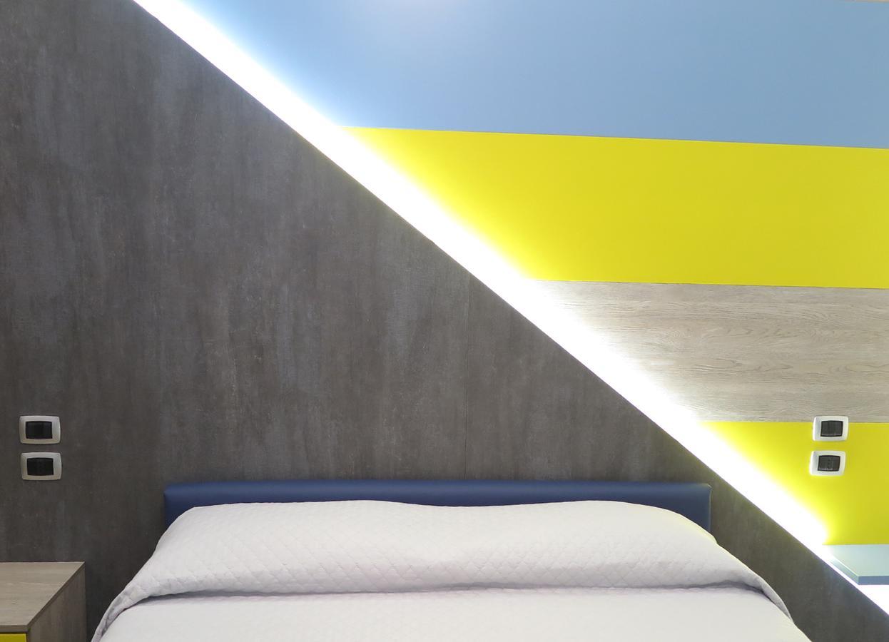 Deluxe Double Room,669876981:JPEG