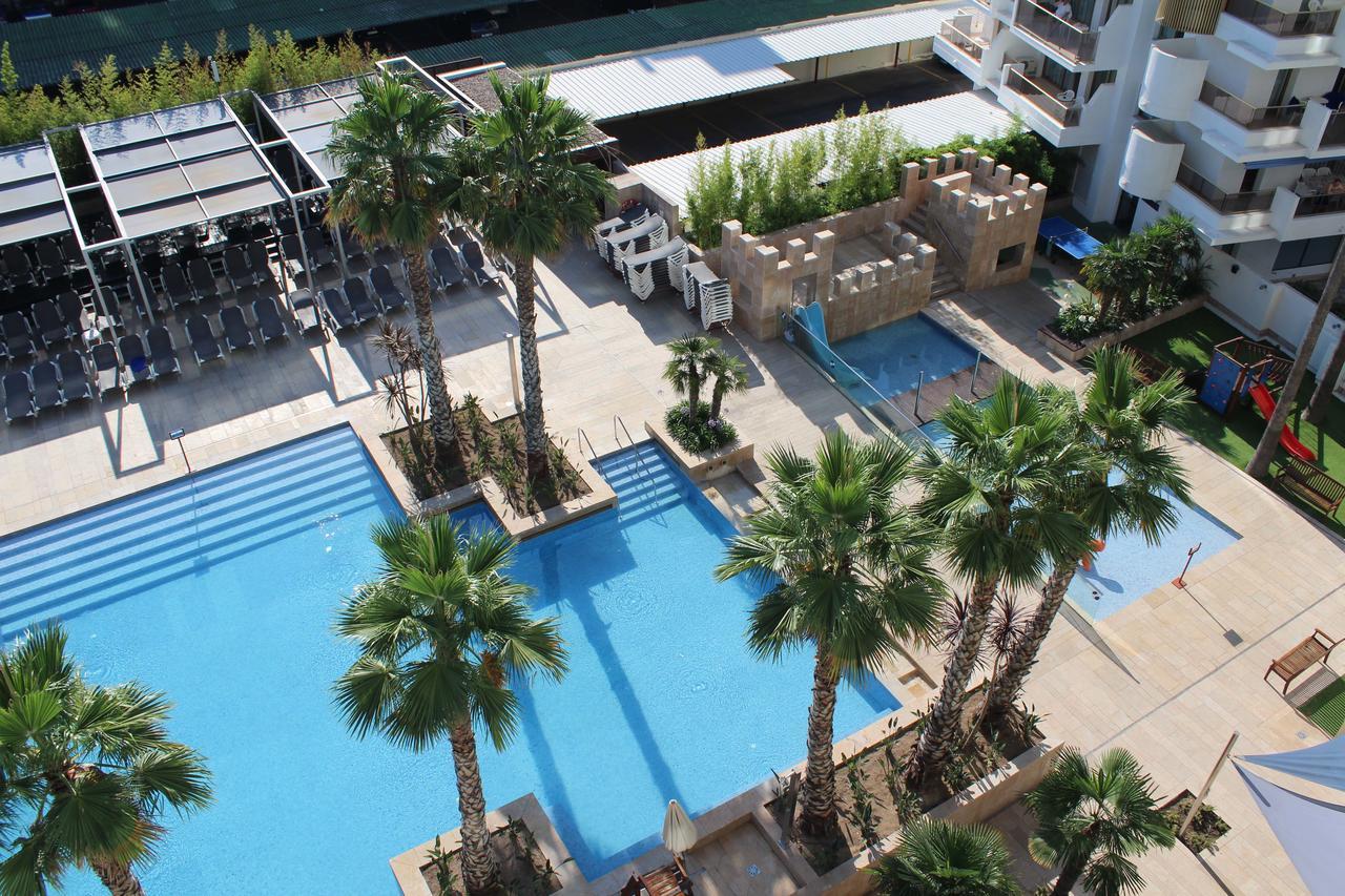 Mediterranean Suite Premium Swimming pool View