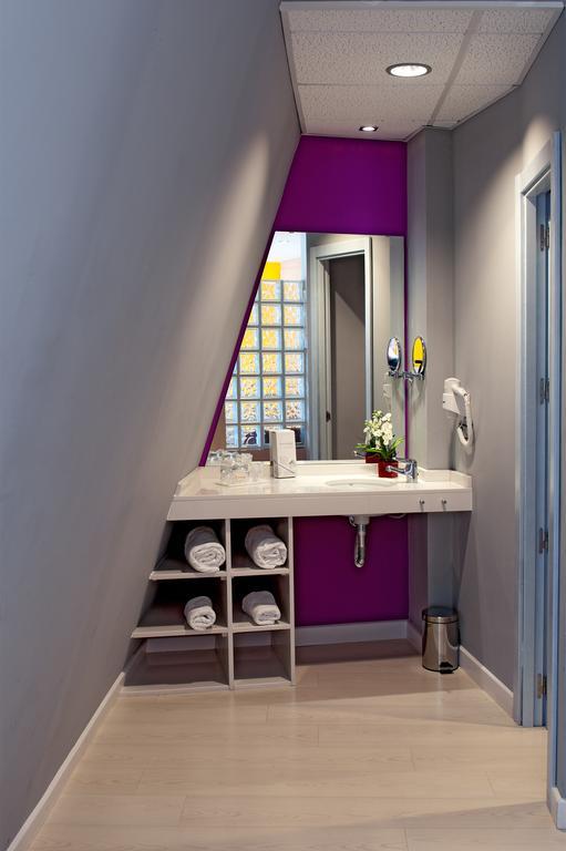 Double or Twin Room Terrace