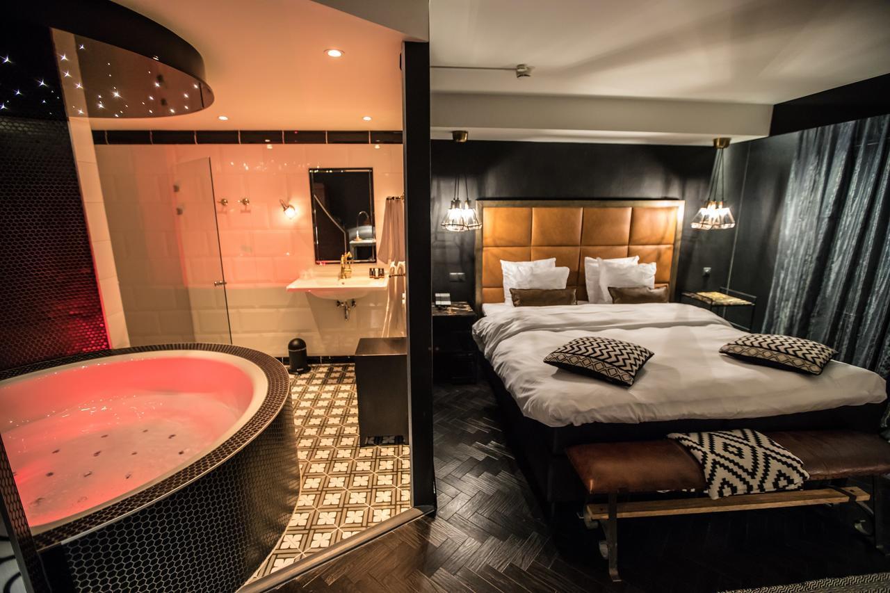One-Bedroom Suite Spa Bath New York,1596007705:JPEG