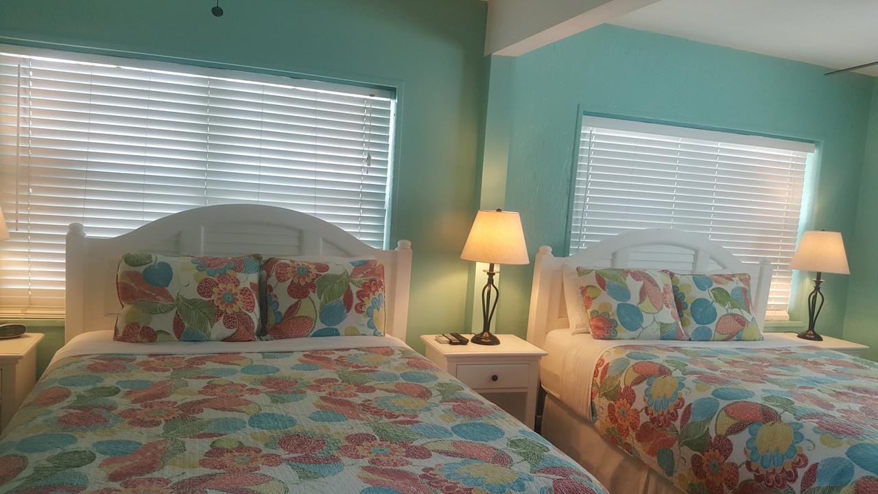 Queen Room Two Queen Beds Unit C11