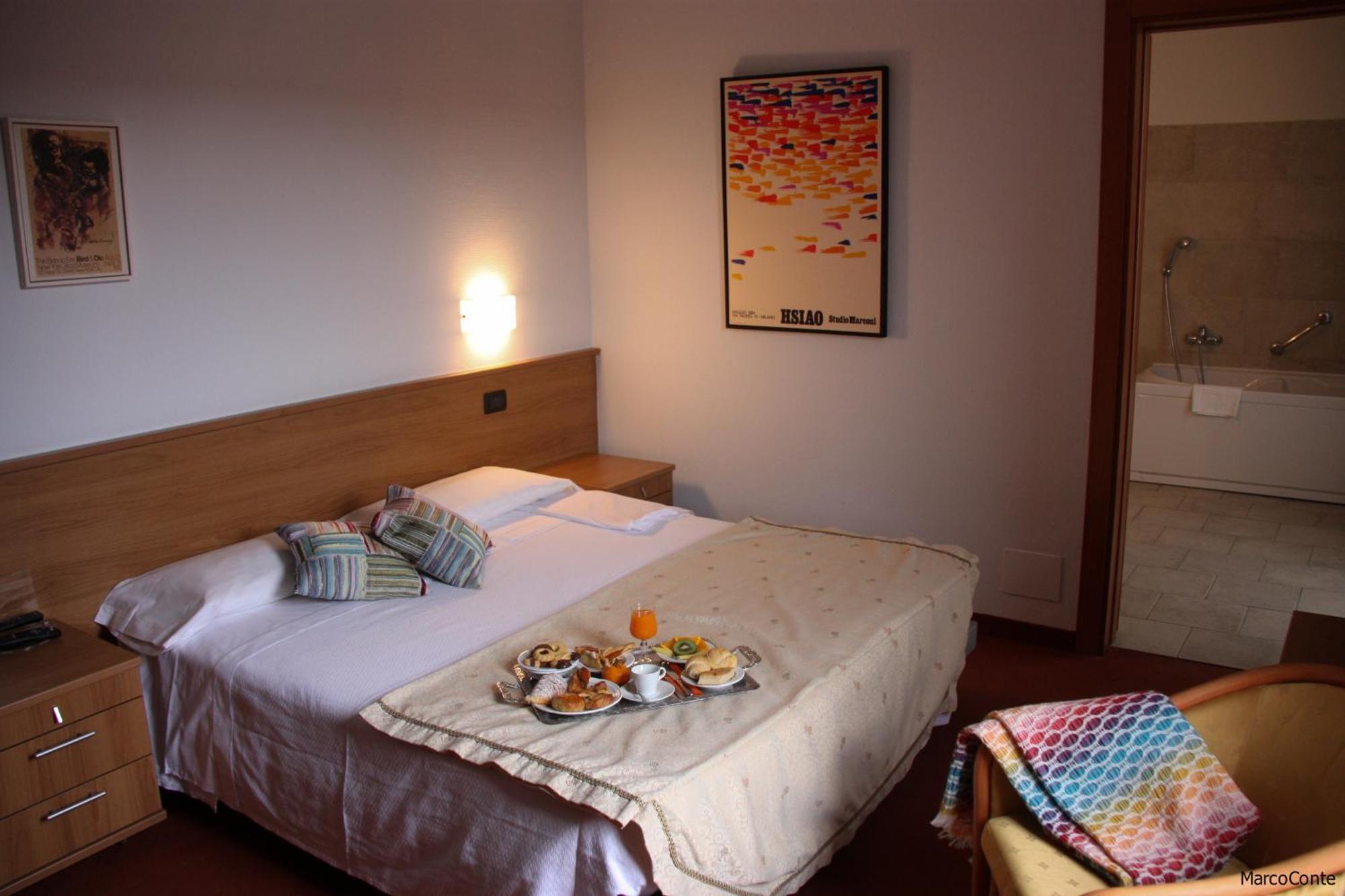 Double Room,1197911059:JPEG