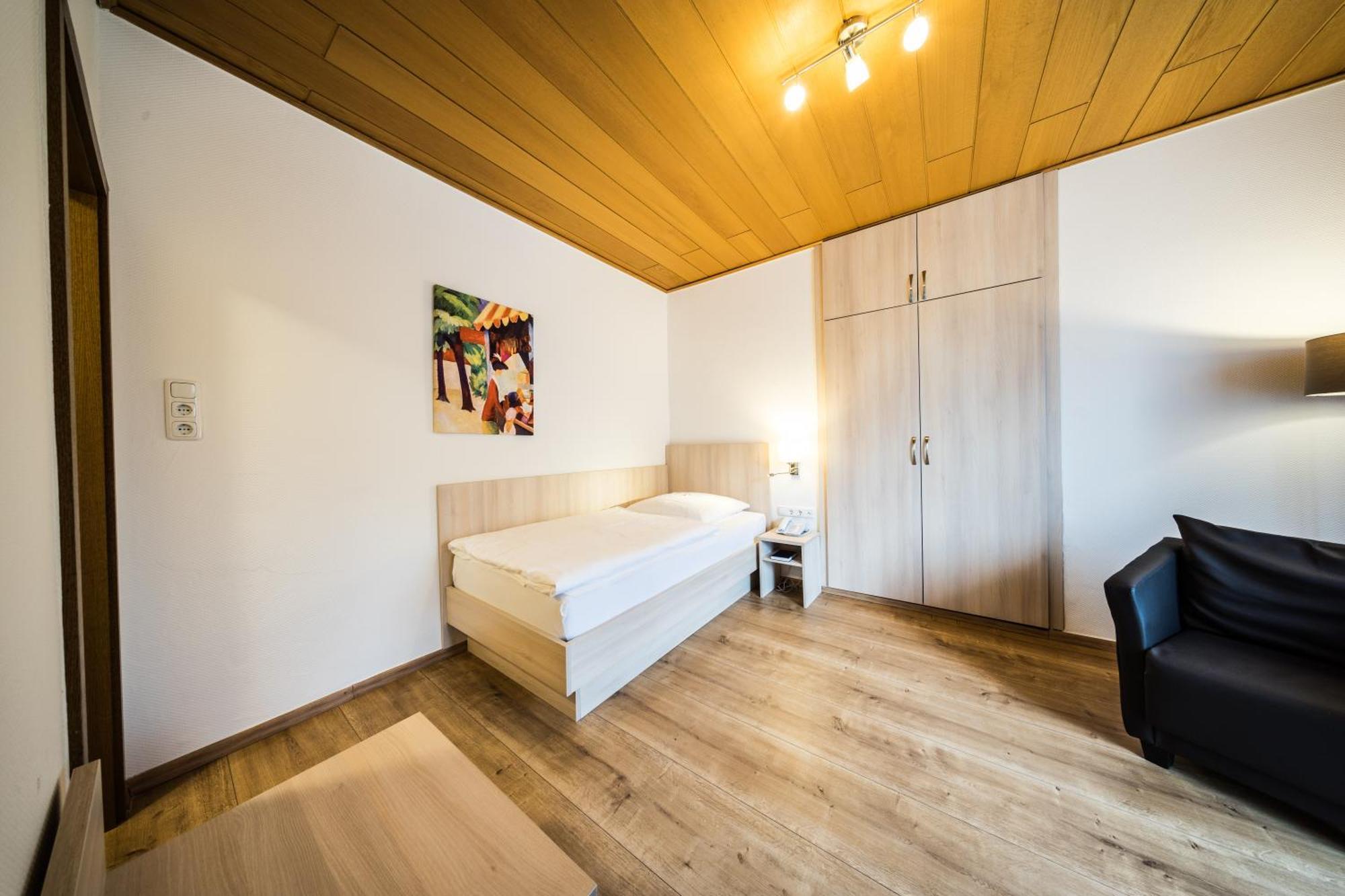 Comfort Single Room