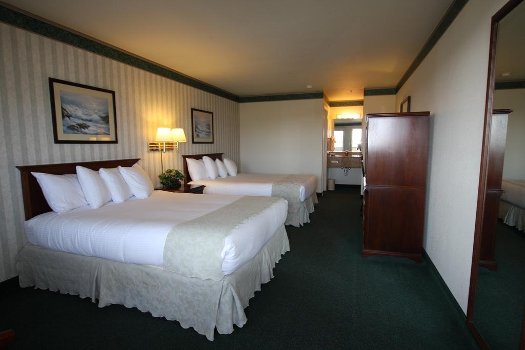 Queen Room Two Queen Beds No Pets,67403633:JPEG