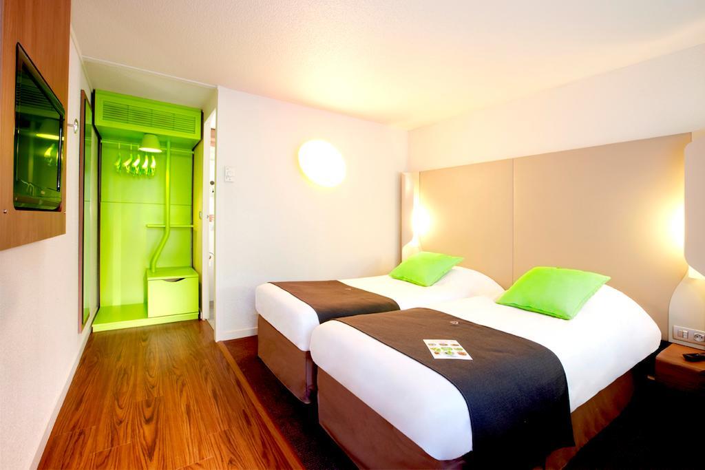 Standard Twin Room,67444802:JPEG
