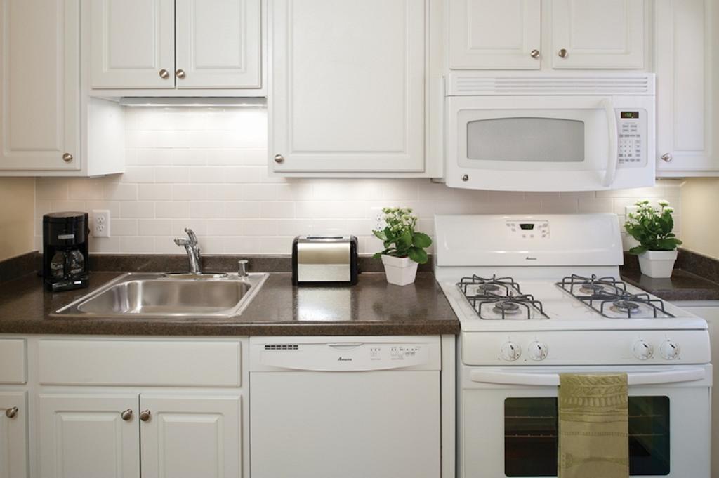 Deluxe Queen Suite,1699009946:JPEG