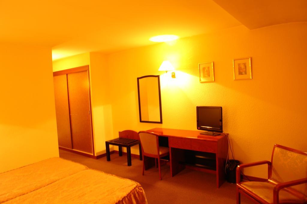 Twin Room,67604492:JPEG