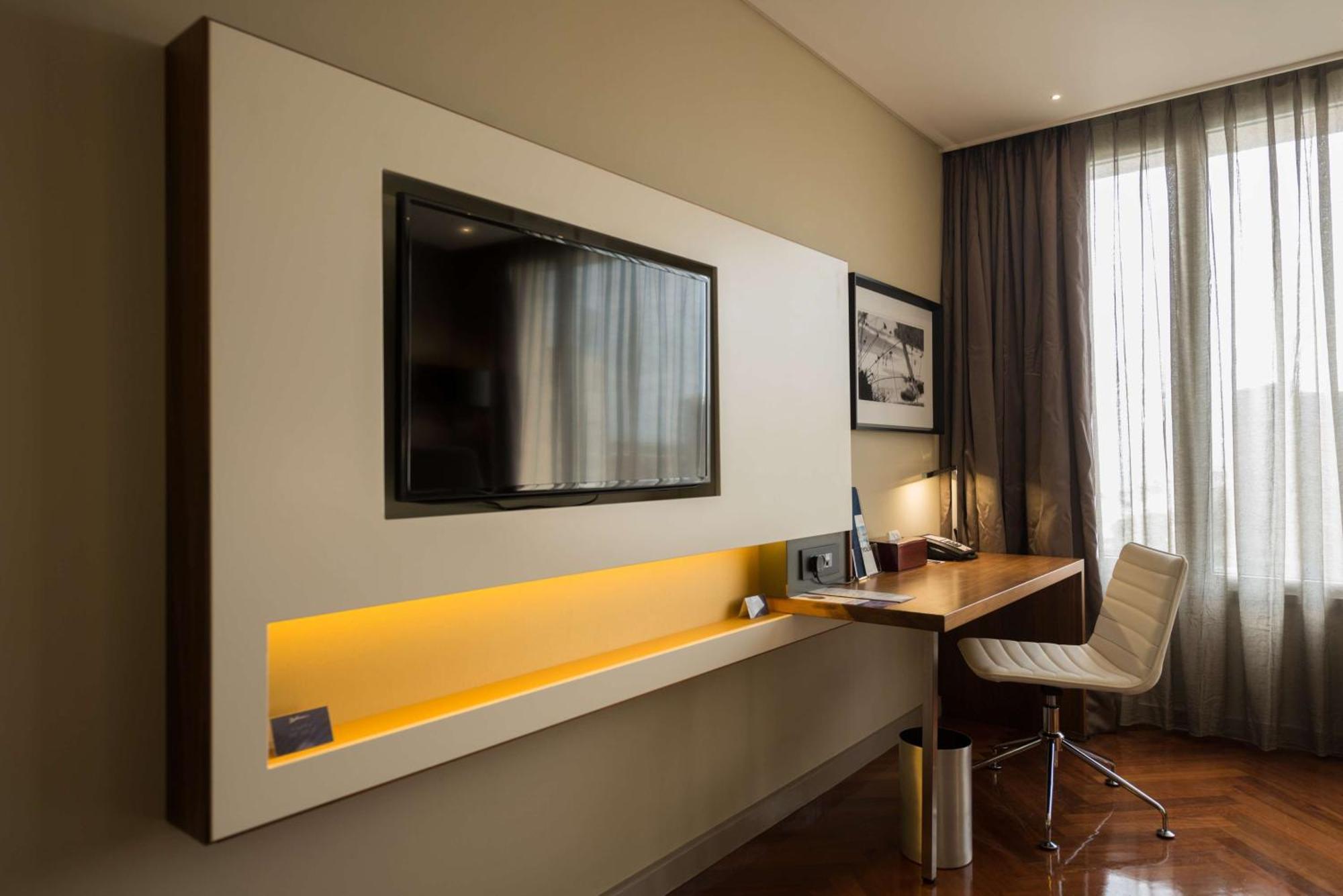 Executive Room Lounge Access,986576317:JPEG