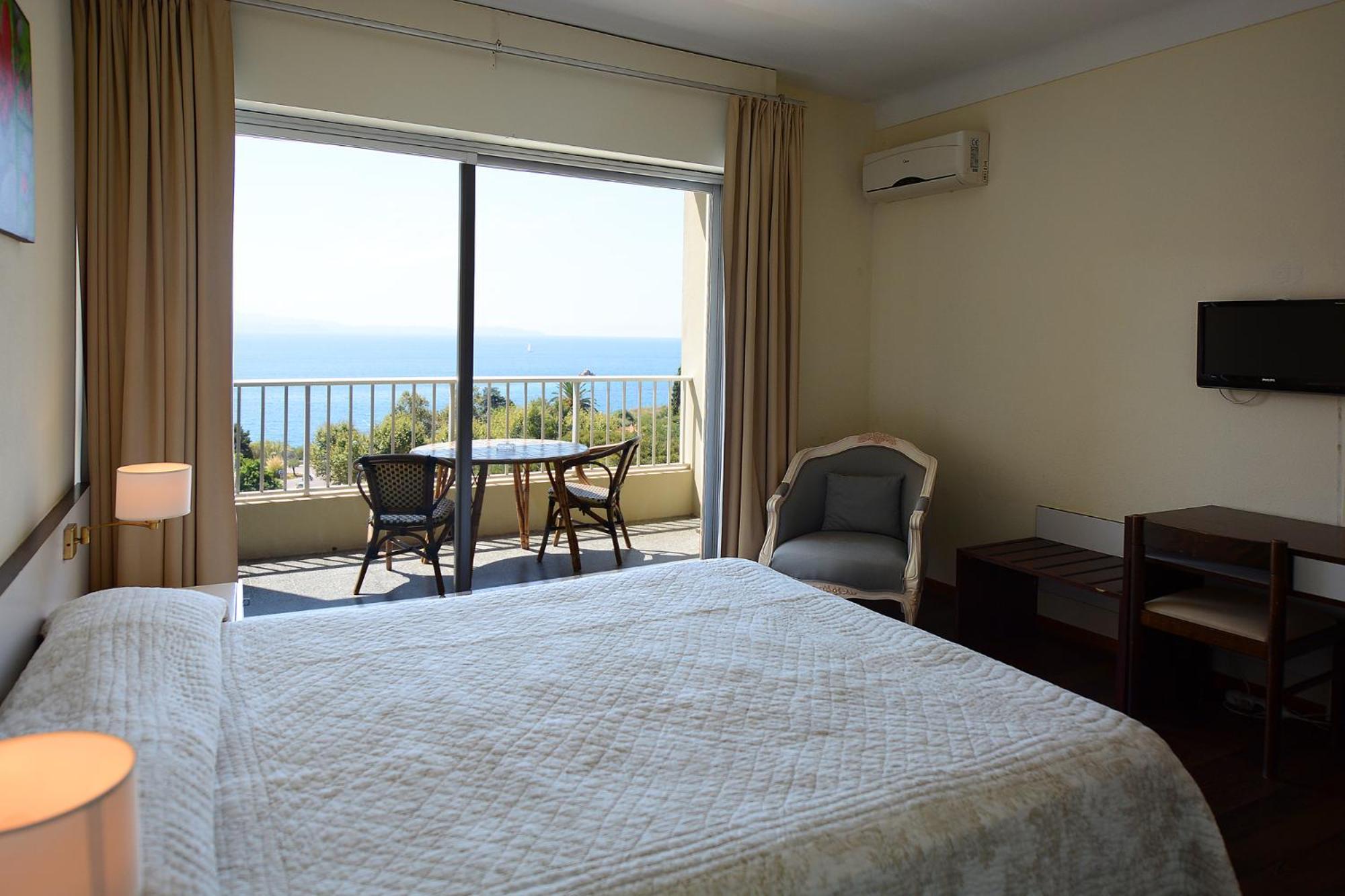 Double Room Sea View,1425706056:JPEG