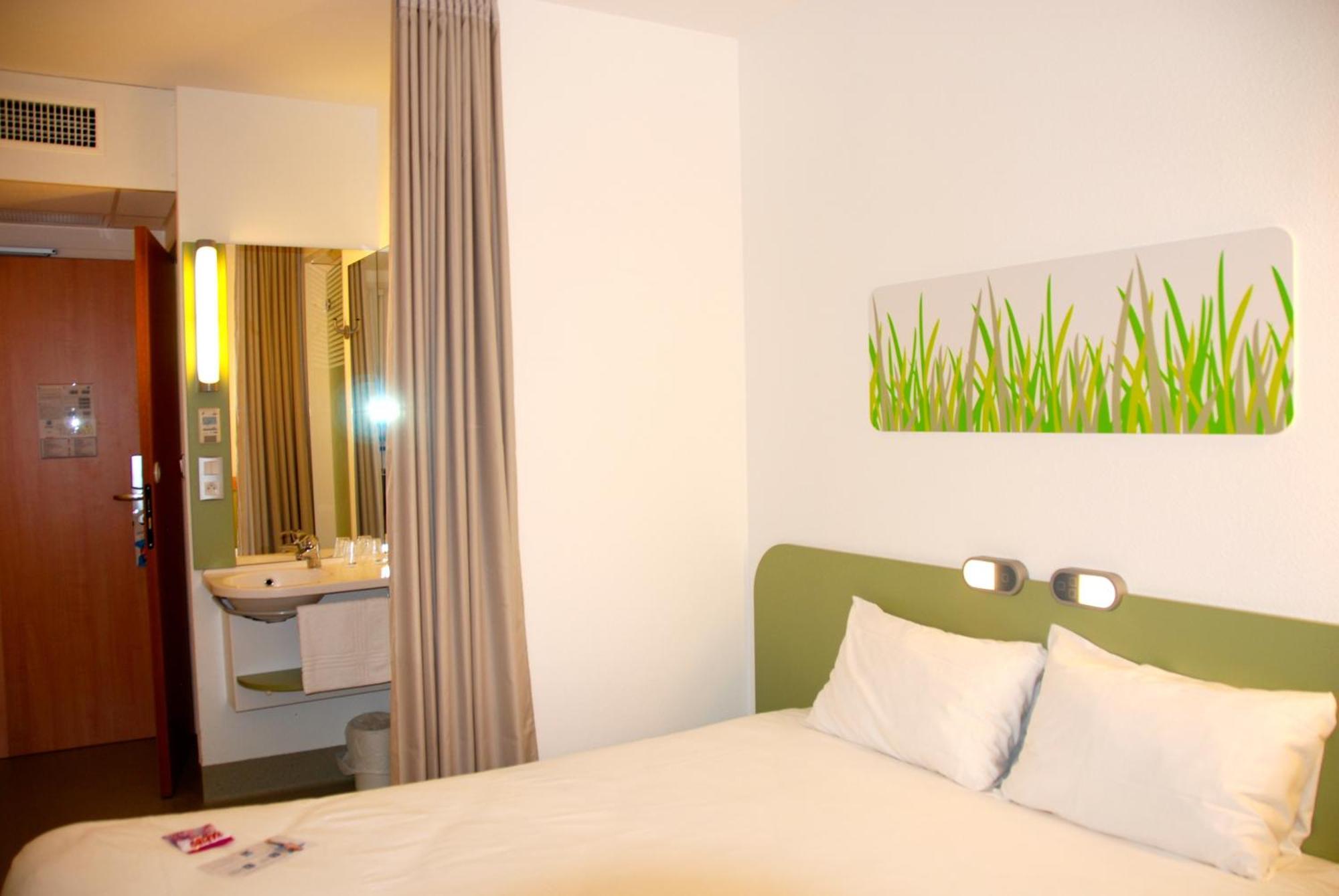 Double Room,1704936063:JPEG