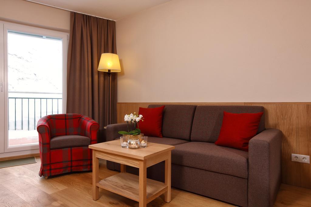 Superior One-Bedroom Apartment,11318320:JPEG