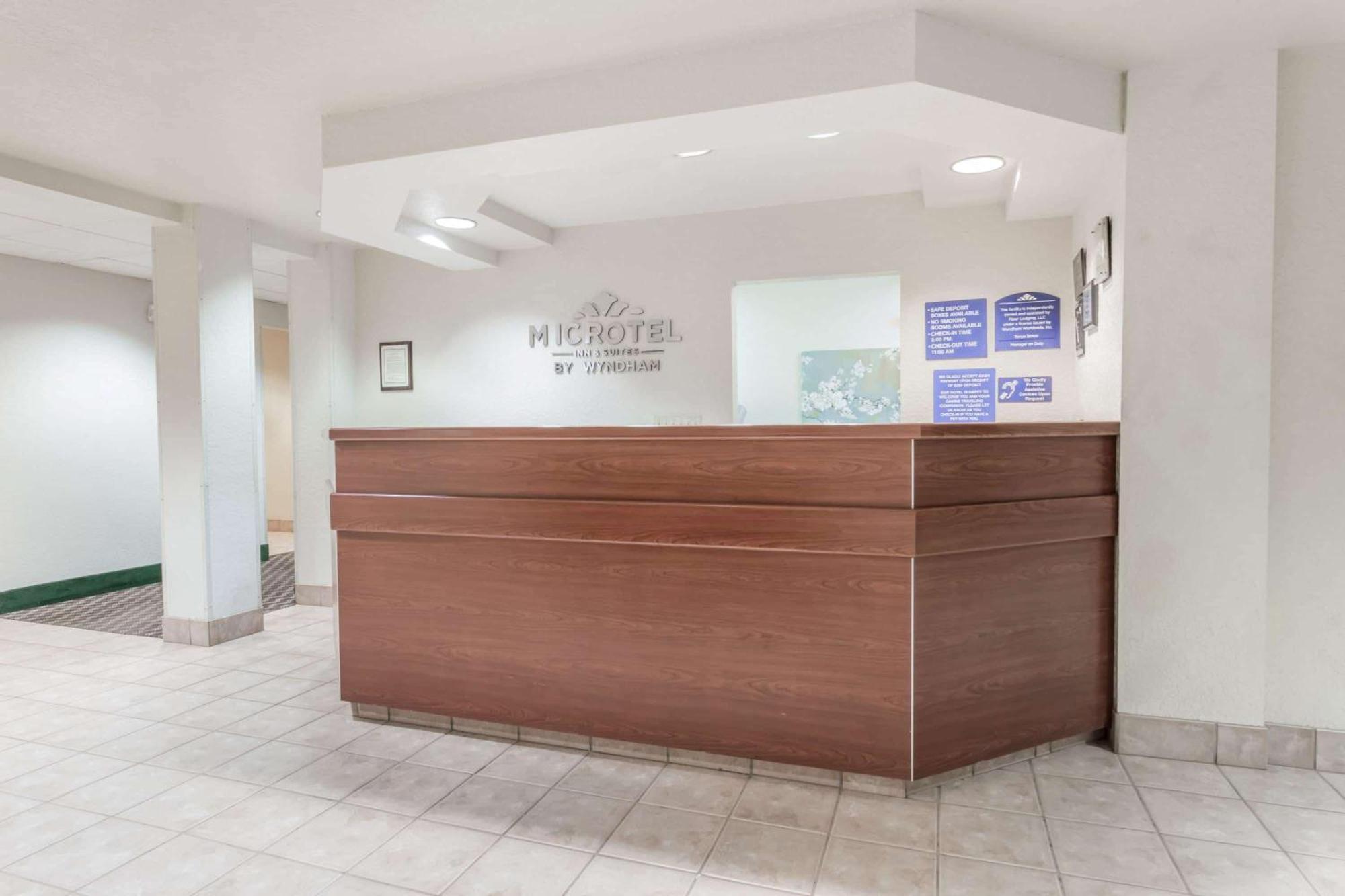 Superior Queen Room - Disability Access/Non-Smoking