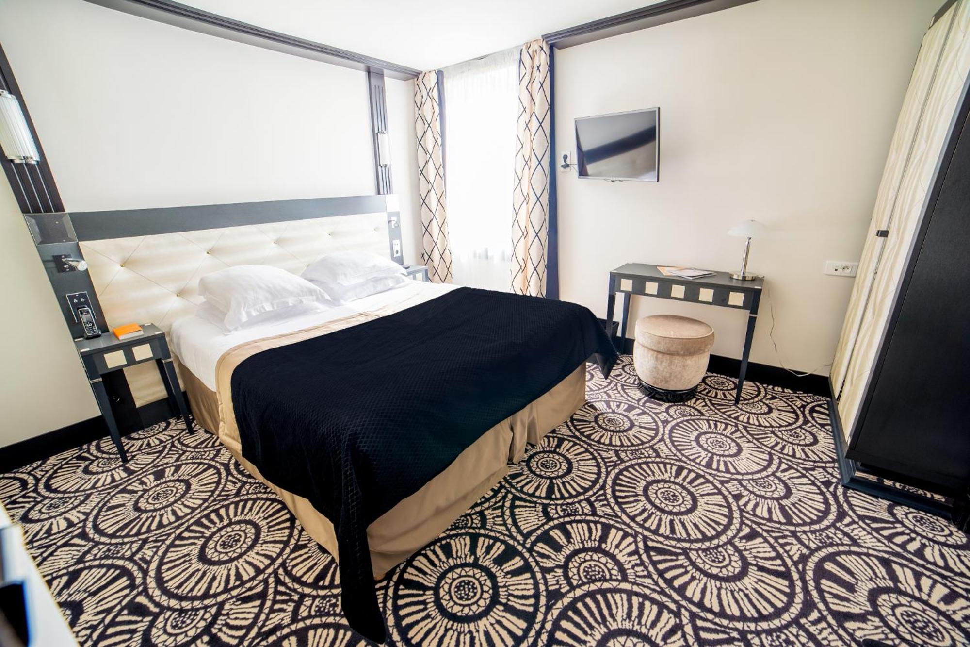Premium Queen Room,413618184:JPEG