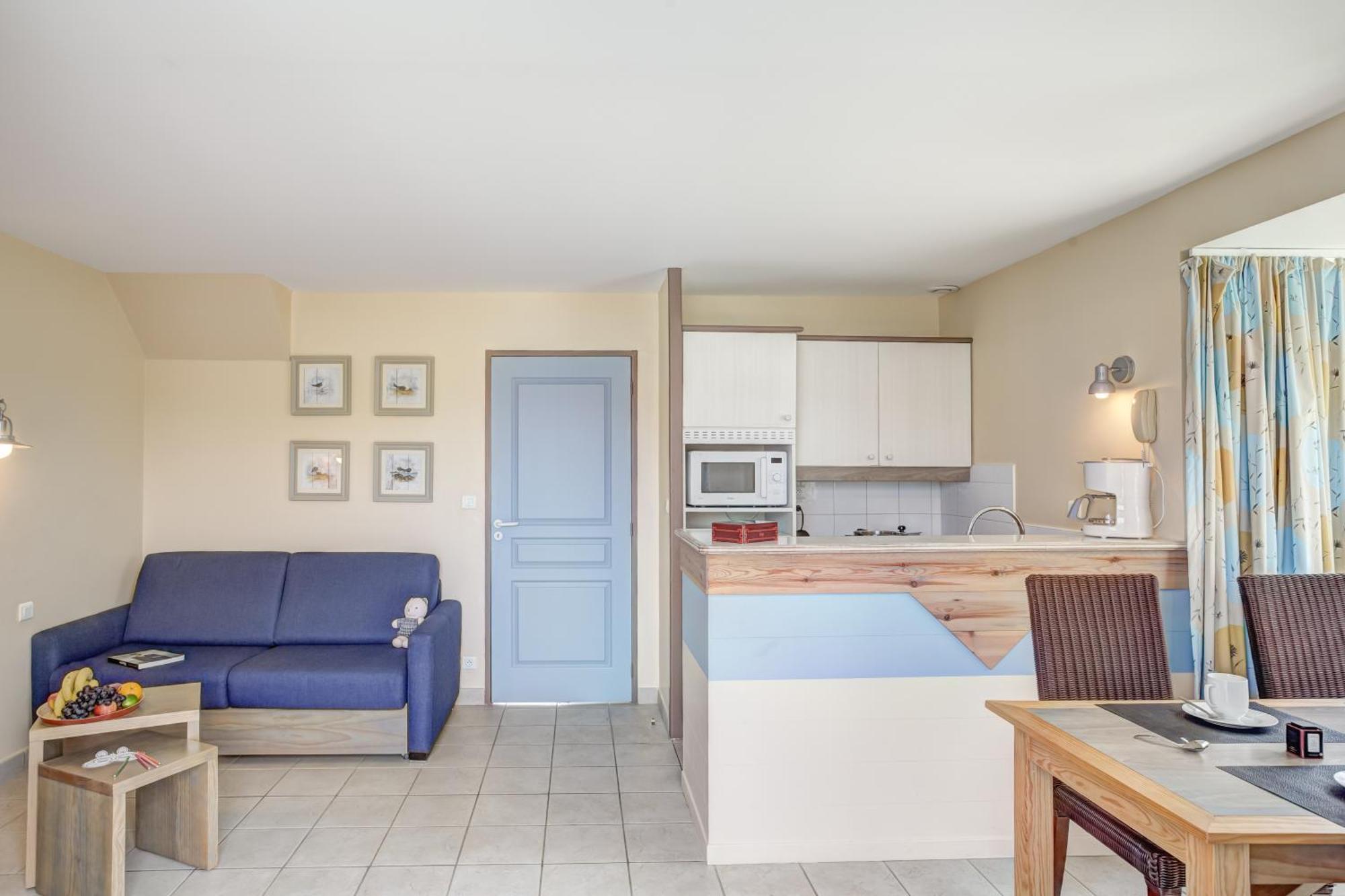 Two-Bedroom House Sleeping Alcove Terrace,680258151:JPEG