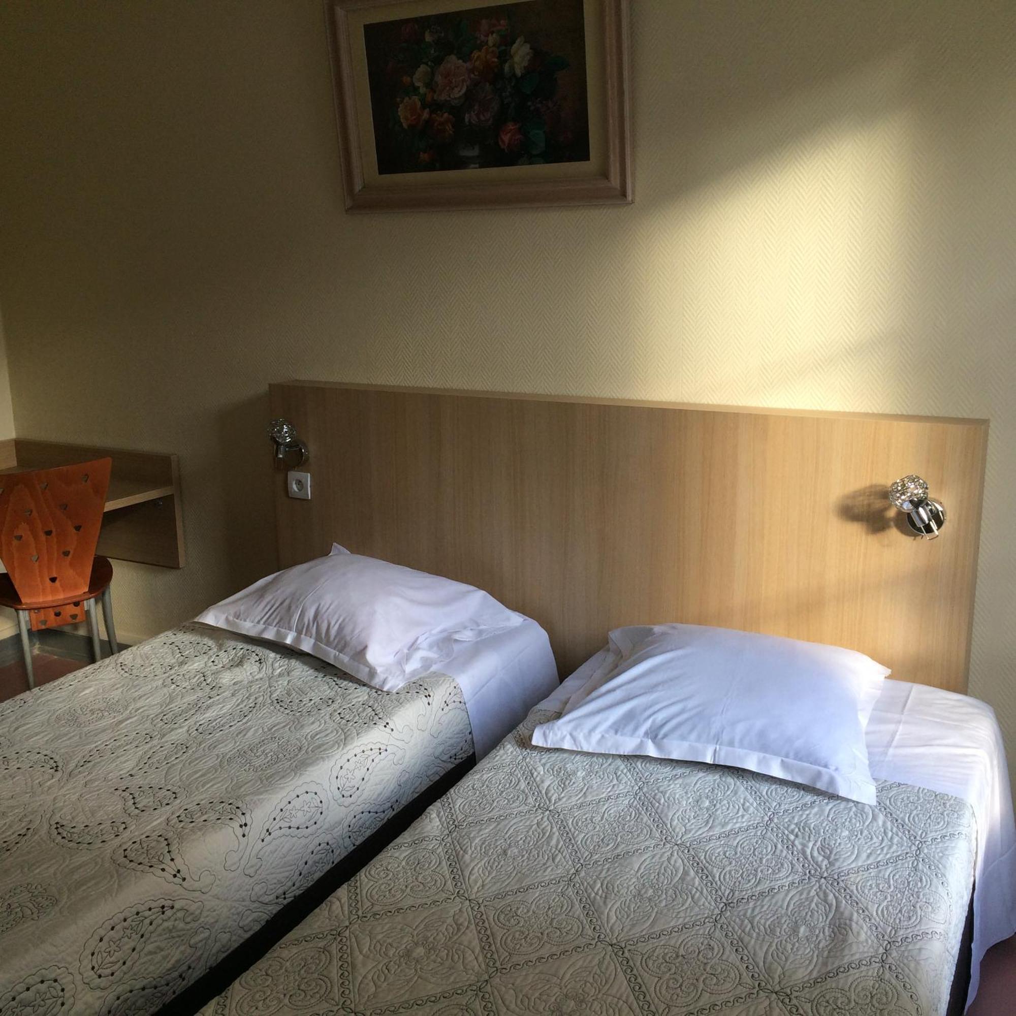 Twin Room Bathroom