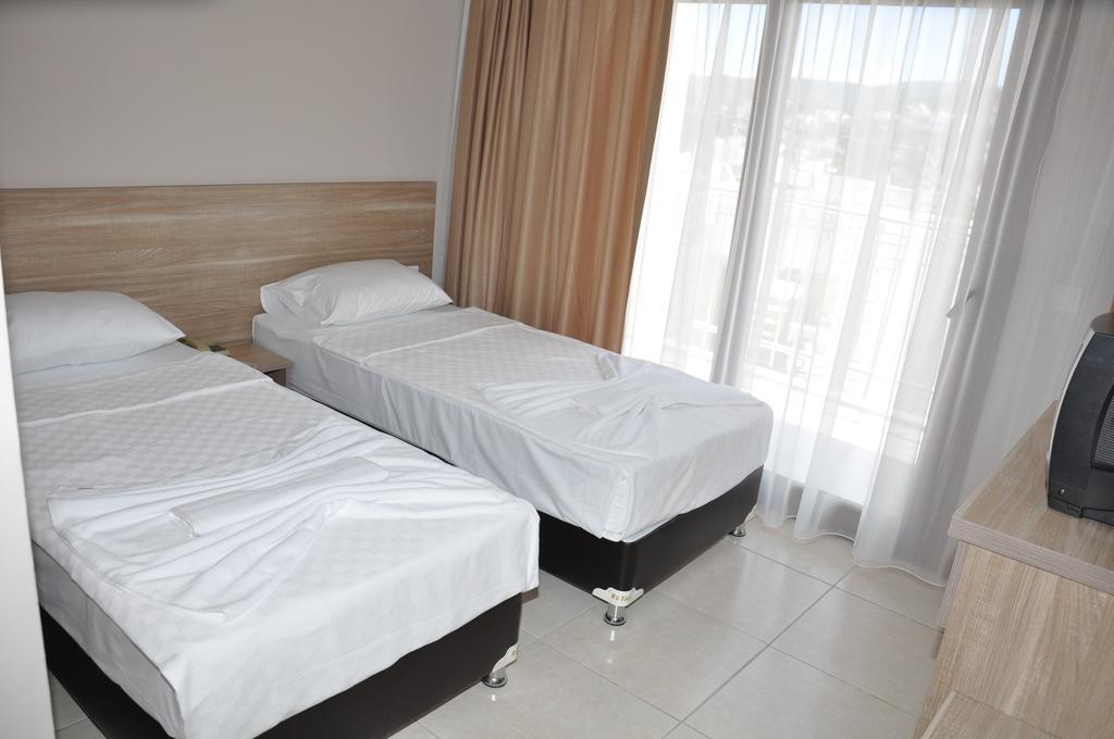 Standard Double or Twin Room Partial Side View