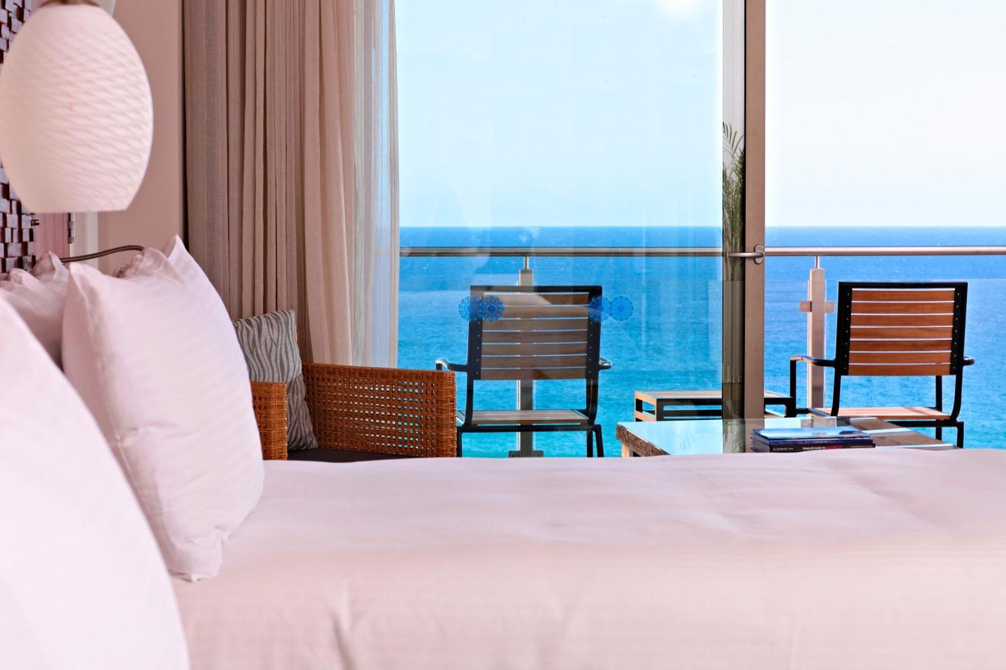 Finisterra Suite