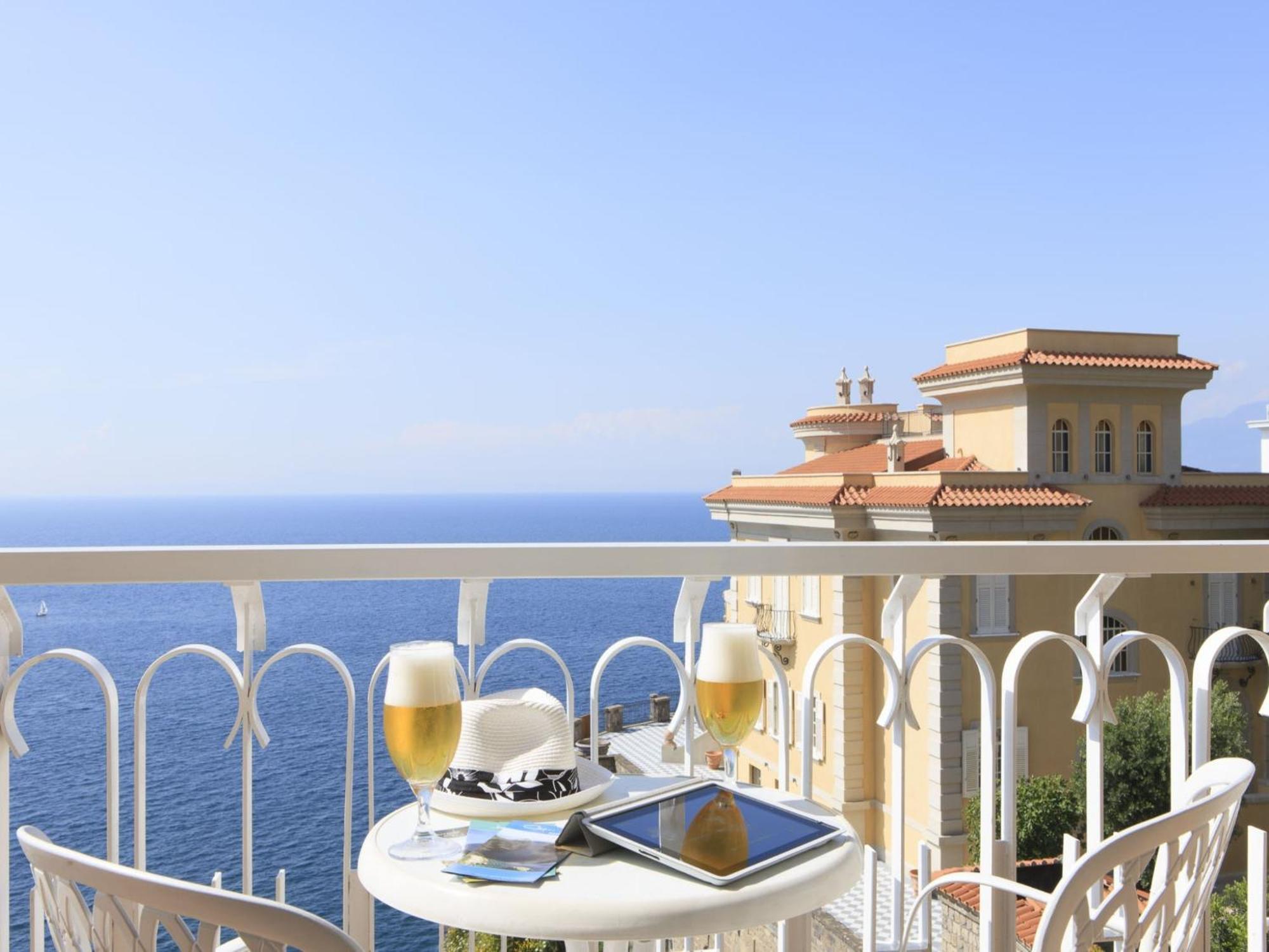 Superior Double or Twin Room Sea View