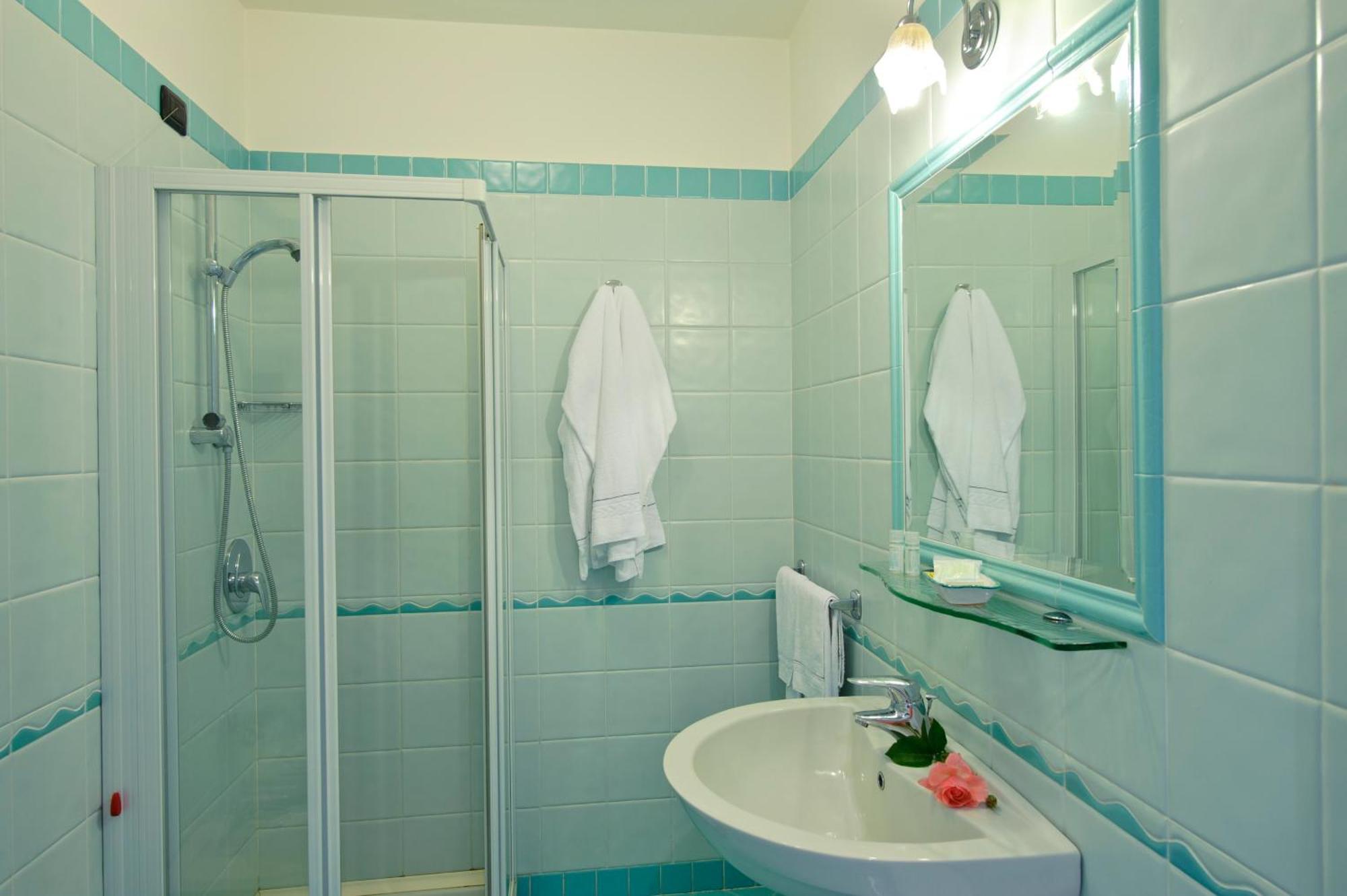Double Room,1226167694:JPEG